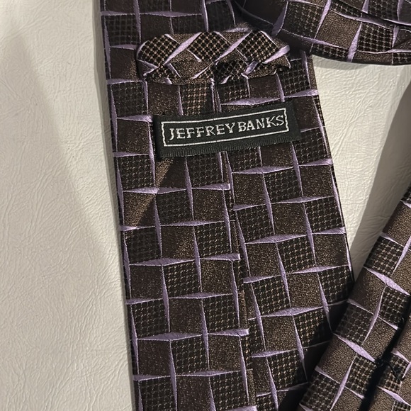Tie: Jeffery Banks ( 3 for $25) - Picture 4 of 5
